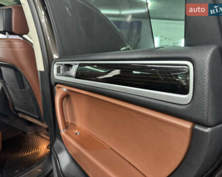 Сірий Фольксваген Туарег, об'ємом двигуна 3.6 л та пробігом 240 тис. км за 17800 $, фото 48 на Automoto.ua