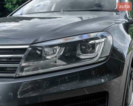 Фольксваген Туарег 2016 в Луцке на Automoto.ua Серый Фольксваген Туарег, объемом двигателя 2.97 л и пробегом 181 тыс. км за 35000 $, фото 10 на Automoto.ua