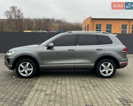 Серый Фольксваген Туарег, объемом двигателя 3 л и пробегом 270 тыс. км за 29999 $, фото 24 на Automoto.ua