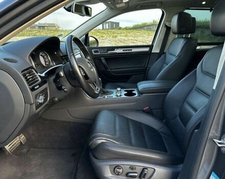 Серый Фольксваген Туарег, объемом двигателя 3 л и пробегом 139 тыс. км за 23200 $, фото 13 на Automoto.ua