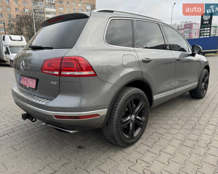 Серый Фольксваген Туарег, объемом двигателя 3.6 л и пробегом 240 тыс. км за 17700 $, фото 10 на Automoto.ua