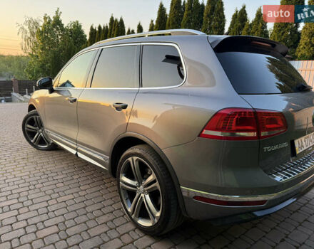 Серый Фольксваген Туарег, объемом двигателя 3 л и пробегом 267 тыс. км за 35000 $, фото 13 на Automoto.ua