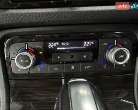 Сірий Фольксваген Туарег, об'ємом двигуна 3.6 л та пробігом 240 тис. км за 17800 $, фото 30 на Automoto.ua