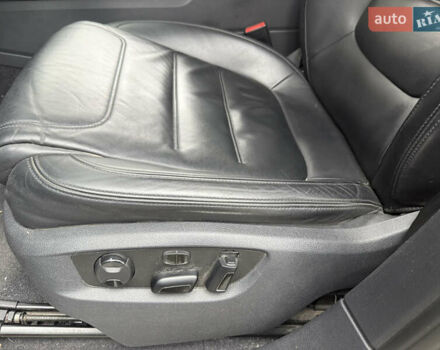 Сірий Фольксваген Туарег, об'ємом двигуна 2.97 л та пробігом 106 тис. км за 32800 $, фото 15 на Automoto.ua