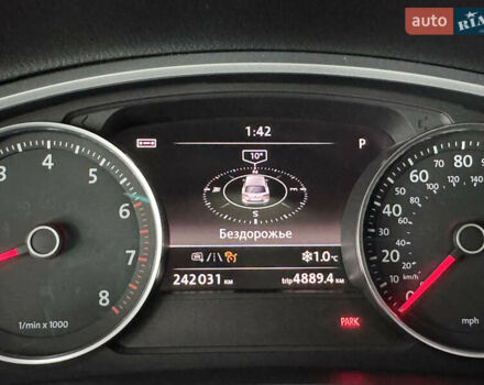 Сірий Фольксваген Туарег, об'ємом двигуна 3.6 л та пробігом 240 тис. км за 17800 $, фото 72 на Automoto.ua