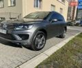 Фольксваген Туарег 2016 в Хмельницком на Automoto.ua Серый Фольксваген Туарег, объемом двигателя 2.97 л и пробегом 278 тыс. км за 30500 $, фото 39 на Automoto.ua