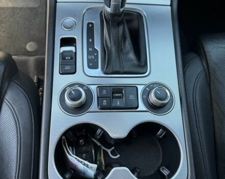 Сірий Фольксваген Туарег, об'ємом двигуна 3 л та пробігом 183 тис. км за 35860 $, фото 5 на Automoto.ua