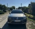 Сірий Фольксваген Туарег, об'ємом двигуна 3 л та пробігом 183 тис. км за 35860 $, фото 1 на Automoto.ua