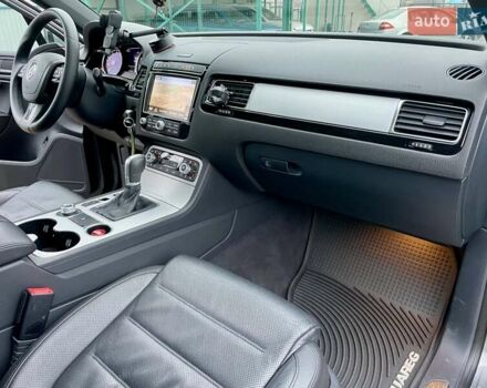 Серый Фольксваген Туарег, объемом двигателя 3.6 л и пробегом 134 тыс. км за 18999 $, фото 26 на Automoto.ua