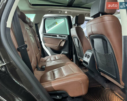 Сірий Фольксваген Туарег, об'ємом двигуна 3.6 л та пробігом 240 тис. км за 17800 $, фото 49 на Automoto.ua