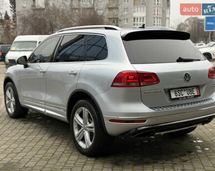 Сірий Фольксваген Туарег, об'ємом двигуна 3 л та пробігом 235 тис. км за 27500 $, фото 12 на Automoto.ua