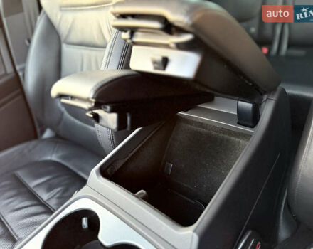 Серый Фольксваген Туарег, объемом двигателя 3 л и пробегом 198 тыс. км за 25900 $, фото 135 на Automoto.ua