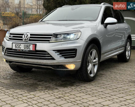 Сірий Фольксваген Туарег, об'ємом двигуна 3 л та пробігом 235 тис. км за 27500 $, фото 17 на Automoto.ua