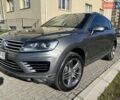 Фольксваген Туарег 2016 в Хмельницком на Automoto.ua Серый Фольксваген Туарег, объемом двигателя 2.97 л и пробегом 278 тыс. км за 30500 $, фото 3 на Automoto.ua