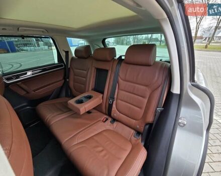 Серый Фольксваген Туарег, объемом двигателя 0 л и пробегом 265 тыс. км за 24900 $, фото 38 на Automoto.ua