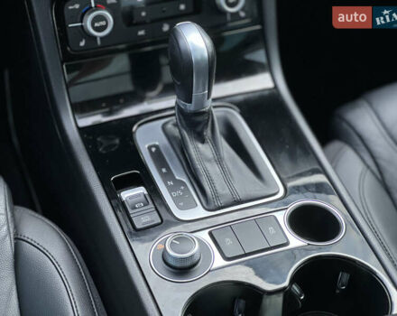 Фольксваген Туарег 2016 в Киеве на Automoto.ua Серый Фольксваген Туарег, объемом двигателя 3 л и пробегом 196 тыс. км за 21900 $, фото 31 на Automoto.ua