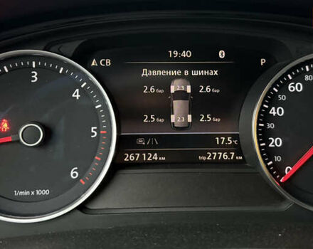 Серый Фольксваген Туарег, объемом двигателя 3 л и пробегом 267 тыс. км за 35000 $, фото 46 на Automoto.ua