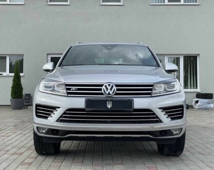 Серый Фольксваген Туарег, объемом двигателя 0 л и пробегом 155 тыс. км за 31000 $, фото 4 на Automoto.ua