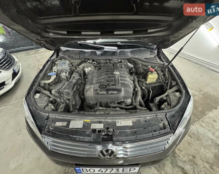 Сірий Фольксваген Туарег, об'ємом двигуна 3.6 л та пробігом 240 тис. км за 17800 $, фото 15 на Automoto.ua