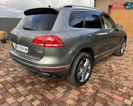 Серый Фольксваген Туарег, объемом двигателя 2.97 л и пробегом 191 тыс. км за 33999 $, фото 7 на Automoto.ua
