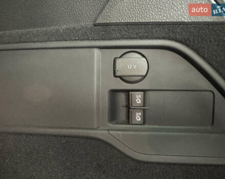 Сірий Фольксваген Туарег, об'ємом двигуна 3.6 л та пробігом 240 тис. км за 17800 $, фото 60 на Automoto.ua