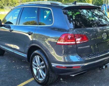 Сірий Фольксваген Туарег, об'ємом двигуна 3 л та пробігом 72 тис. км за 13600 $, фото 5 на Automoto.ua