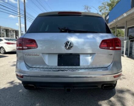 Серый Фольксваген Туарег, объемом двигателя 3.6 л и пробегом 79 тыс. км за 7700 $, фото 5 на Automoto.ua