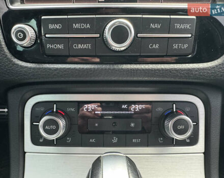 Серый Фольксваген Туарег, объемом двигателя 3.6 л и пробегом 240 тыс. км за 17700 $, фото 30 на Automoto.ua