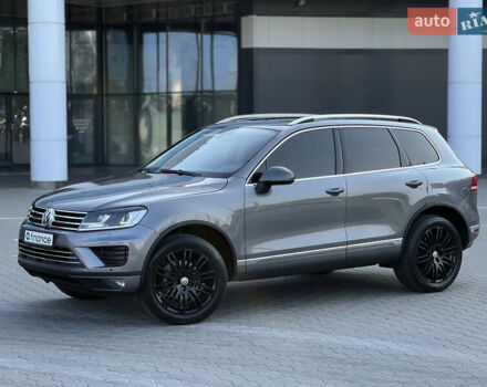 Фольксваген Туарег 2016 в Киеве на Automoto.ua Серый Фольксваген Туарег, объемом двигателя 3 л и пробегом 196 тыс. км за 21900 $, фото 1 на Automoto.ua