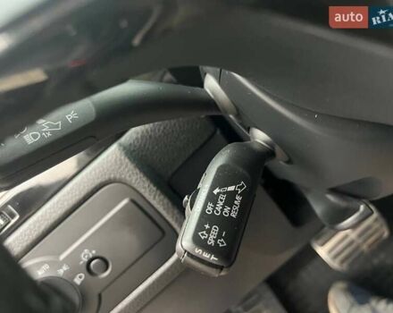 Серый Фольксваген Туарег, объемом двигателя 3 л и пробегом 270 тыс. км за 29999 $, фото 50 на Automoto.ua