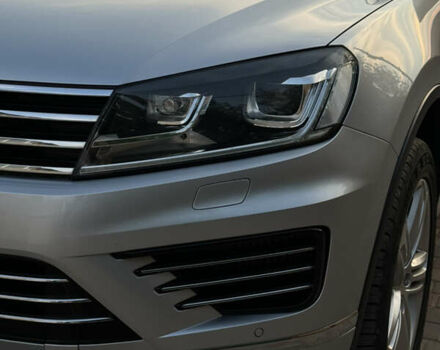 Серый Фольксваген Туарег, объемом двигателя 3 л и пробегом 149 тыс. км за 36000 $, фото 14 на Automoto.ua