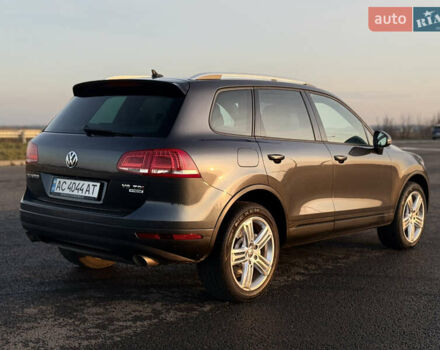 Серый Фольксваген Туарег, объемом двигателя 3 л и пробегом 198 тыс. км за 25900 $, фото 9 на Automoto.ua