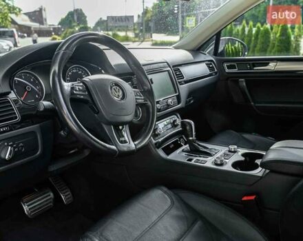 Фольксваген Туарег 2016 в Луцке на Automoto.ua Серый Фольксваген Туарег, объемом двигателя 2.97 л и пробегом 181 тыс. км за 35000 $, фото 19 на Automoto.ua