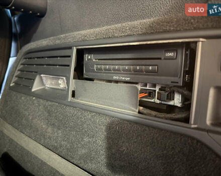 Серый Фольксваген Туарег, объемом двигателя 3 л и пробегом 267 тыс. км за 35000 $, фото 24 на Automoto.ua