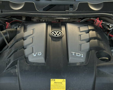 Серый Фольксваген Туарег, объемом двигателя 3 л и пробегом 149 тыс. км за 36000 $, фото 21 на Automoto.ua