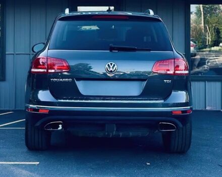 Серый Фольксваген Туарег, объемом двигателя 3 л и пробегом 80 тыс. км за 10200 $, фото 4 на Automoto.ua