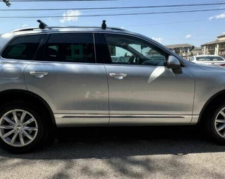 Серый Фольксваген Туарег, объемом двигателя 3.6 л и пробегом 79 тыс. км за 7700 $, фото 2 на Automoto.ua