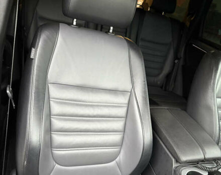 Серый Фольксваген Туарег, объемом двигателя 3 л и пробегом 267 тыс. км за 35000 $, фото 43 на Automoto.ua