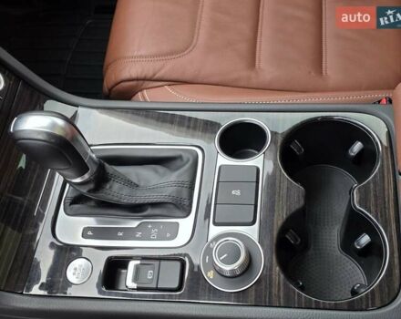 Серый Фольксваген Туарег, объемом двигателя 0 л и пробегом 265 тыс. км за 24900 $, фото 37 на Automoto.ua