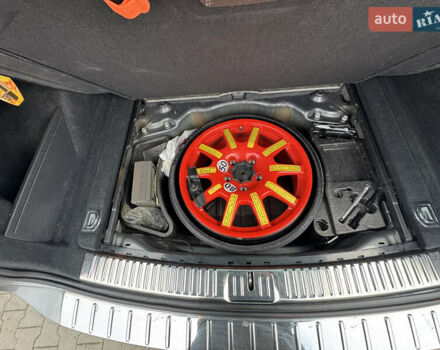 Серый Фольксваген Туарег, объемом двигателя 3.6 л и пробегом 240 тыс. км за 17700 $, фото 40 на Automoto.ua