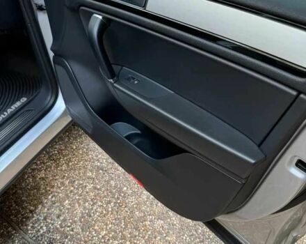 Серый Фольксваген Туарег, объемом двигателя 3.6 л и пробегом 76 тыс. км за 4900 $, фото 19 на Automoto.ua