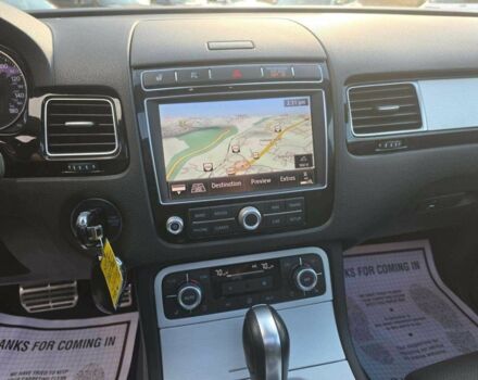 Сірий Фольксваген Туарег, об'ємом двигуна 0 л та пробігом 82 тис. км за 14000 $, фото 6 на Automoto.ua