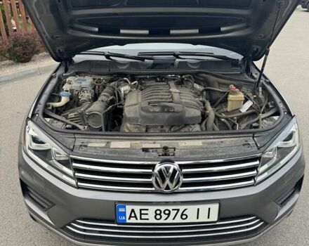 Серый Фольксваген Туарег, объемом двигателя 3.6 л и пробегом 115 тыс. км за 19500 $, фото 6 на Automoto.ua