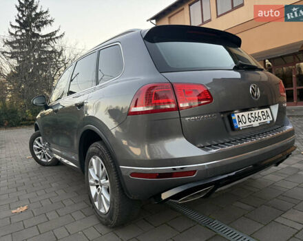 Серый Фольксваген Туарег, объемом двигателя 2.97 л и пробегом 139 тыс. км за 33900 $, фото 14 на Automoto.ua