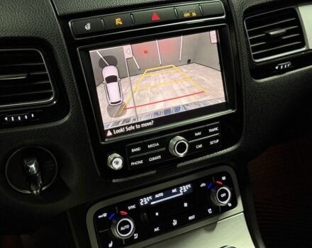 Серый Фольксваген Туарег, объемом двигателя 3.6 л и пробегом 240 тыс. км за 18999 $, фото 18 на Automoto.ua