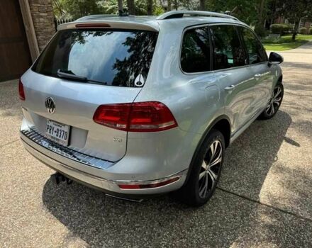 Серый Фольксваген Туарег, объемом двигателя 3.6 л и пробегом 76 тыс. км за 4900 $, фото 2 на Automoto.ua