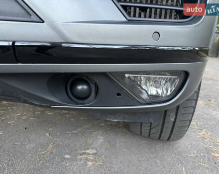 Серый Фольксваген Туарег, объемом двигателя 3 л и пробегом 123 тыс. км за 33333 $, фото 7 на Automoto.ua