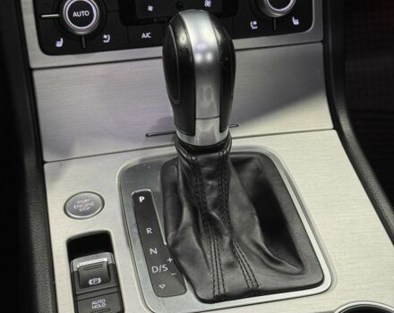 Серый Фольксваген Туарег, объемом двигателя 3.6 л и пробегом 240 тыс. км за 18999 $, фото 16 на Automoto.ua