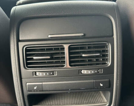 Серый Фольксваген Туарег, объемом двигателя 3 л и пробегом 230 тыс. км за 32000 $, фото 10 на Automoto.ua