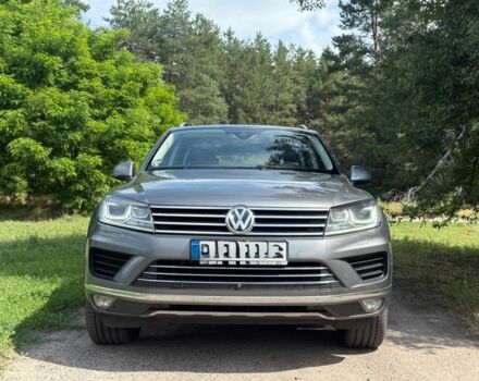 Сірий Фольксваген Туарег, об'ємом двигуна 3 л та пробігом 223 тис. км за 30000 $, фото 1 на Automoto.ua